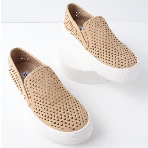 steve madden tan sneakers